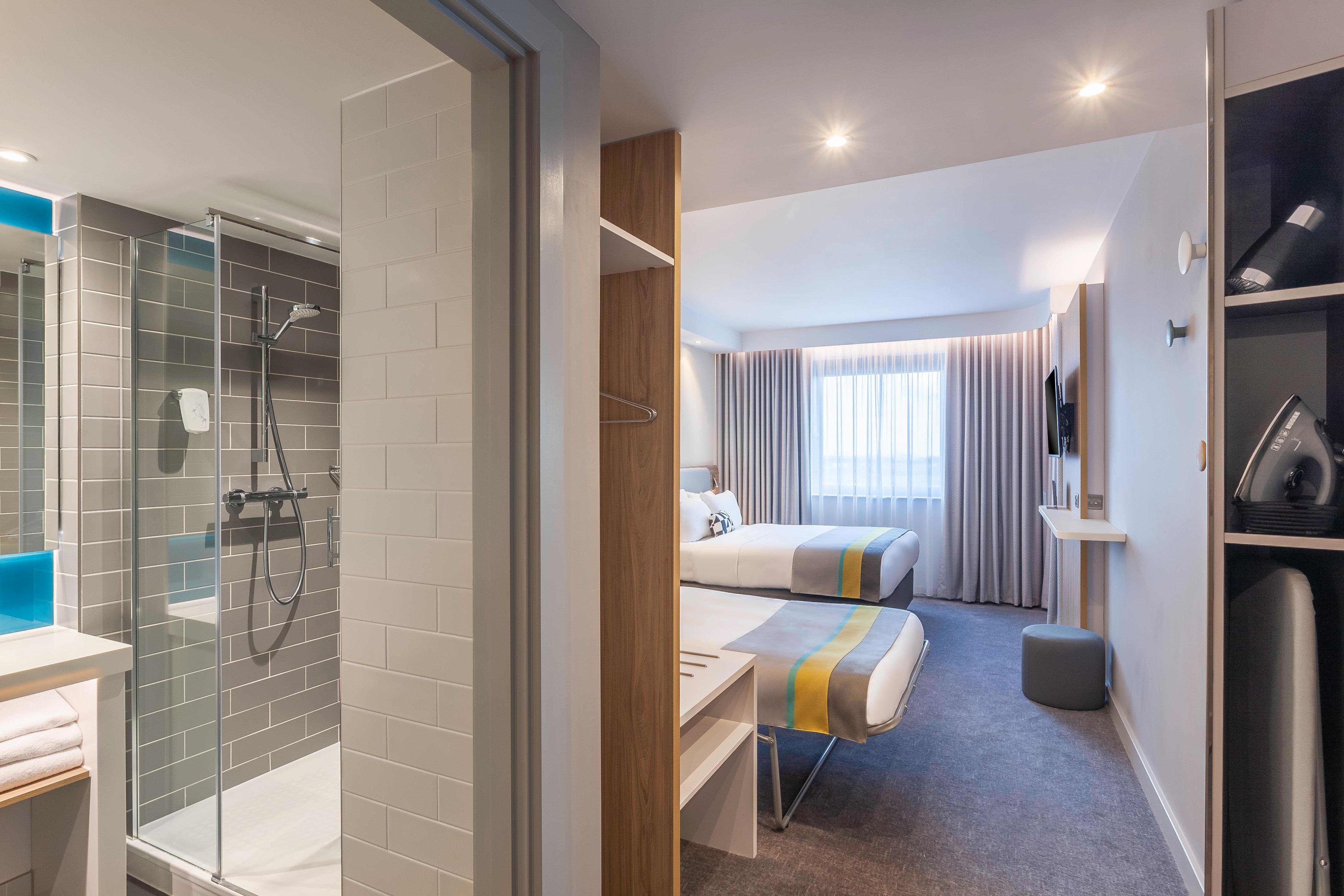 Holiday Inn Express Dublin-Airport By Ihg Сантри Екстериор снимка