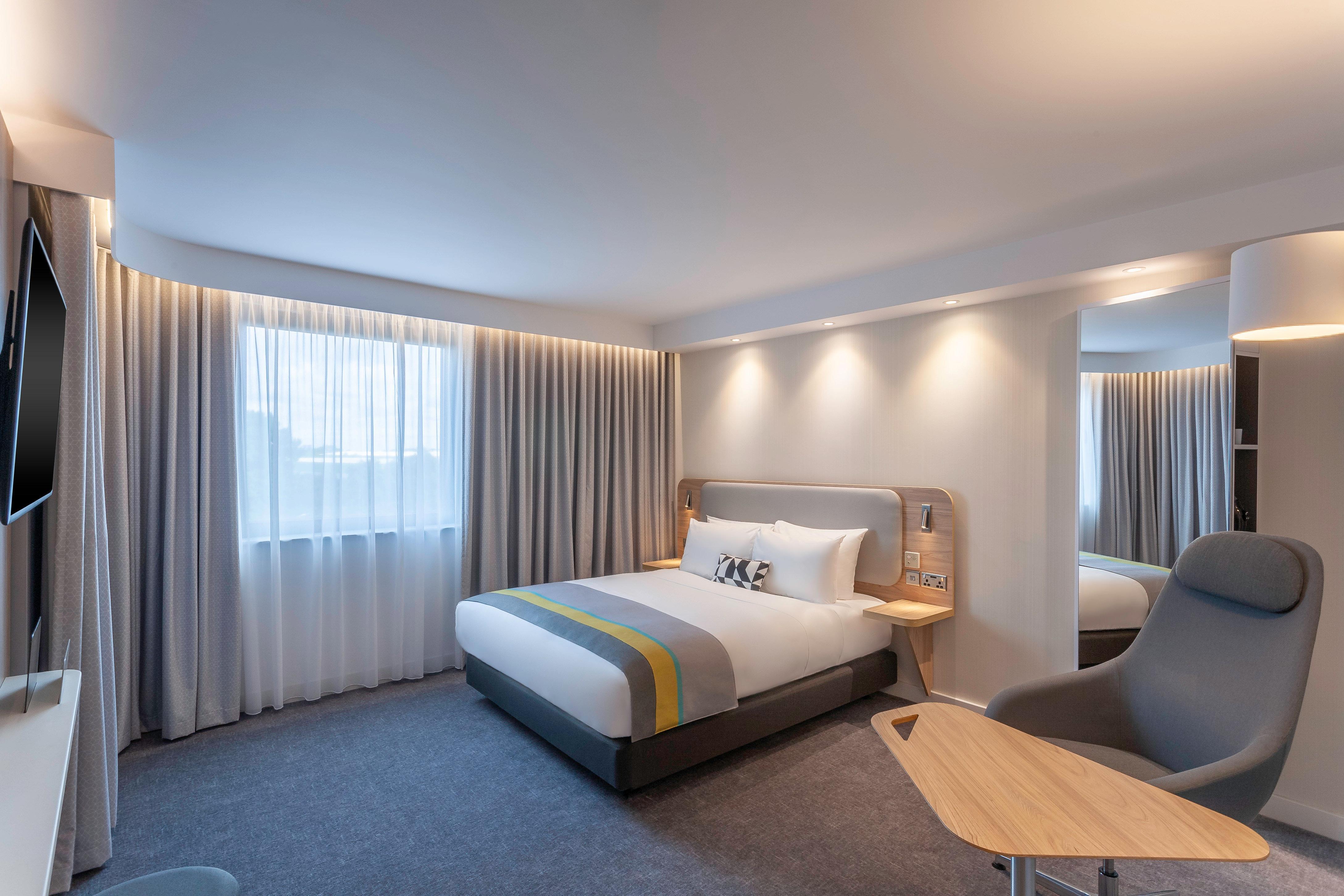 Holiday Inn Express Dublin-Airport By Ihg Сантри Екстериор снимка
